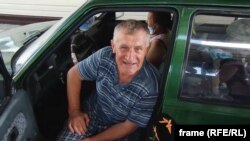 Чоловік з Вінниці повертається додому з Криму