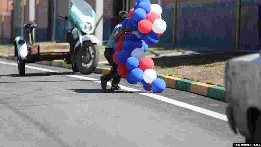Люди восприняли свой переезд как праздник