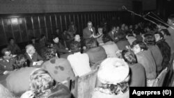 Fostul președinte Ion Iliescu la o întâlnire cu reprezentanții minerilor.