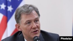 Заступник помічника державного секретаря США Джордж Кент