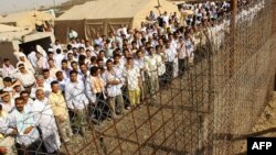 Prisoners in two Iraq jails say they have had to endure brutal conditions since a mass breakout last year. (file photo)
