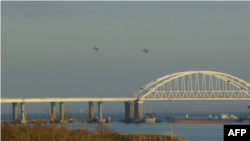 Керченский мост архивное фото