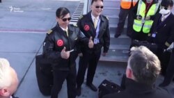 Китай і Росія націлюються на світову аудиторію з пропагандою щодо COVID-19 – відеосюжет Китай і Росія націлюються на світову аудиторію з пропагандою щодо COVID-19 – відеосюжет