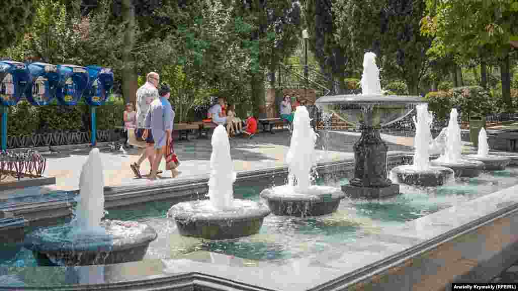 Фонтаны у санатория «Энергетик»