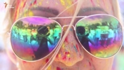 «Цветной пробег» в Киеве (видео) «Цветной пробег» в Киеве (видео)