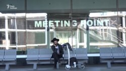 Паломники-хасиди прибувають до України на Рош-га-Шана (відео) Паломники-хасиди прибувають до України на Рош-га-Шана (відео)