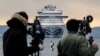 3 лютого круїзний лайнер Diamond Princess затримали на 24 години, щоб японська служба охорони здоров’я перевірила членів екіпажу і пасажирів через підозру на коронавірус 2019-nCoV. На борту лайнера перебували 3711 осіб із 56 країн світу. 2666 – пасажири. 1045 – члени екіпажу, серед яких і <strong>25 українців</strong>
