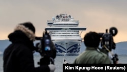 На борту лайнера перебувають 25 українців, які є членами екіпажу