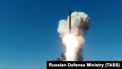 «У Чорному морі на бойовому чергуванні перебувають три ворожих кораблі, серед яких 0 носіїв крилатих ракет «Калібр», загальний залп – 0 ракет»