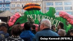 Акция протеста в Праге. Фото Остапа Кармоди