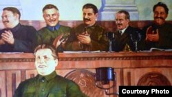 Сергей Киров выступает на XVII съезде ВКП(б) . Картина Д.Надбандяна (1935)