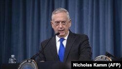 د امريکا د دفاع وزير جيم مېتس ويلي چې لوړپوړي چارواکي به ژر په اسلام اباد کې پاکستاني چارواکو د ترهګرۍ پر ضد مبارزې خبرې وکړي