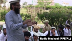 قبایلي مشران وايي، حکومت دې په قبایلي ضلعو کې پرمختیايي کارونه وکړي او خلکو ته دې د روزګار مواقع برابرې کړي. انځور- ارشیف