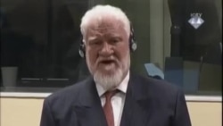 Praljak ispija tekućinu Praljak ispija tekućinu