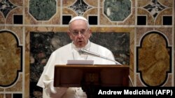 Папа Римський особисто вибачився перед жертвами