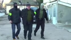 В Крыму задержали бывшего военнослужащего Черноморского флота (видео) В Крыму задержали бывшего военнослужащего Черноморского флота (видео)