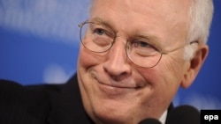 На снимке: бывший вице-президент США Дик Чейни