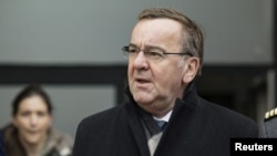 «Ми дуже добре знаємо, наскільки велике значення має Ряшів як логістичний хаб, як логістичний вузол, коли йдеться про допомогу Україні», – сказав міністр оборони Німеччина