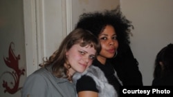 Анастасия Кириленко (слева) и Зоя Палике