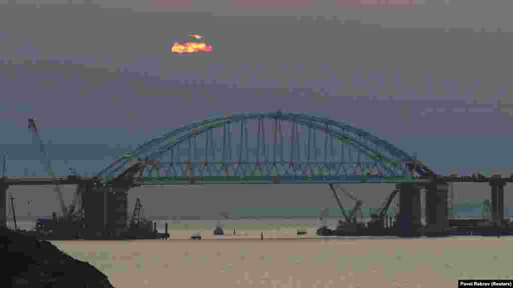 Первым качество и надежность строительства оценит российский президент Владимир Путин