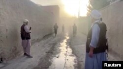 Сутички в Кунузі тривали 8 серпня, за даними місцевих чиновників, під контролем бойовиків опинилися ключові урядові будівлі міста