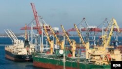 В АМКУ кажуть, що буде формуватися караван. Фото ілюстративне