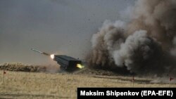 Вранці російська авіація завдавала ударів по житловому масиву в центрі Авдіївки. Напередодні вночі по цьому напрямку застосовували РСЗВ «Град»