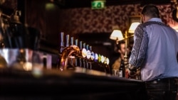 Что и как пьют в Лондоне Что и как пьют в Лондоне