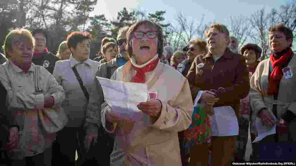 Участники акции «Наши освободители» пели советские песни времен Второй мировой войны