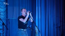 Фронтмен «Святої ватри»: Донбас розцвіте, якщо співати колискові українською (відео) Фронтмен «Святої ватри»: Донбас розцвіте, якщо співати колискові українською (відео)