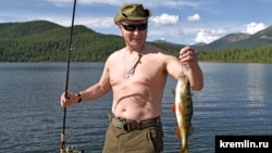 Владимир Путин на отдыхе в Сибири, 5 августа 2017 г.