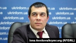 Адвокат Еміль Курбедінов