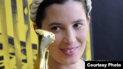 Милагрос Мументалер с наградой фестиваля в Локарно