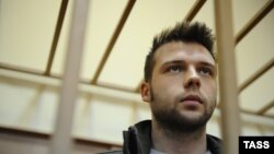 Илья Гущин в Басманном суде Москвы, февраль 2013 года