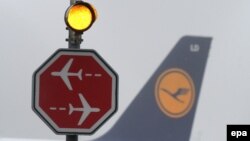 Ілюстраційне фото. Літак авіакомпанії «Люфтганза» в аеропорту в Мюнхені, Німеччина, 24 листопада 2016 року