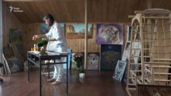 Запорізька художниця пише картини кавою та алкогольними напоями – відео Запорізька художниця пише картини кавою та алкогольними напоями – відео