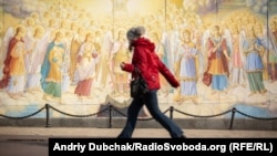 За минулу добу, за словами Степанова, шпиталізували 1 410 людей, 5 194 людина одужала, померли 162