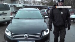 Вбивство Окуєвої: на місці злочину працює слідча група (відео) Вбивство Окуєвої: на місці злочину працює слідча група (відео)