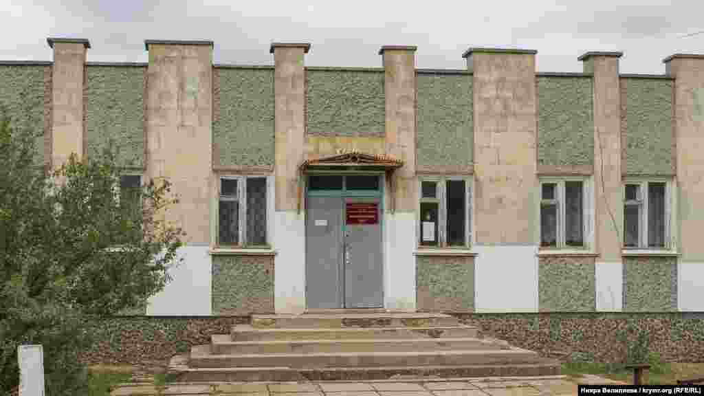 «До депортации там жили немцы, русские, украинцы, крымские татары. Это было многонациональное село»