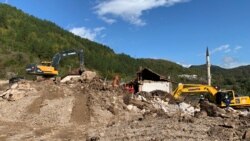 Pronađeno još jedno telo žrtve poplava i klizišta u BiH; Zvaničnik SAD sa Vučićem o litijumu Pronađeno još jedno telo žrtve poplava i klizišta u BiH; Zvaničnik SAD sa Vučićem o litijumu