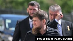 Рамзан Кадыров со свитой