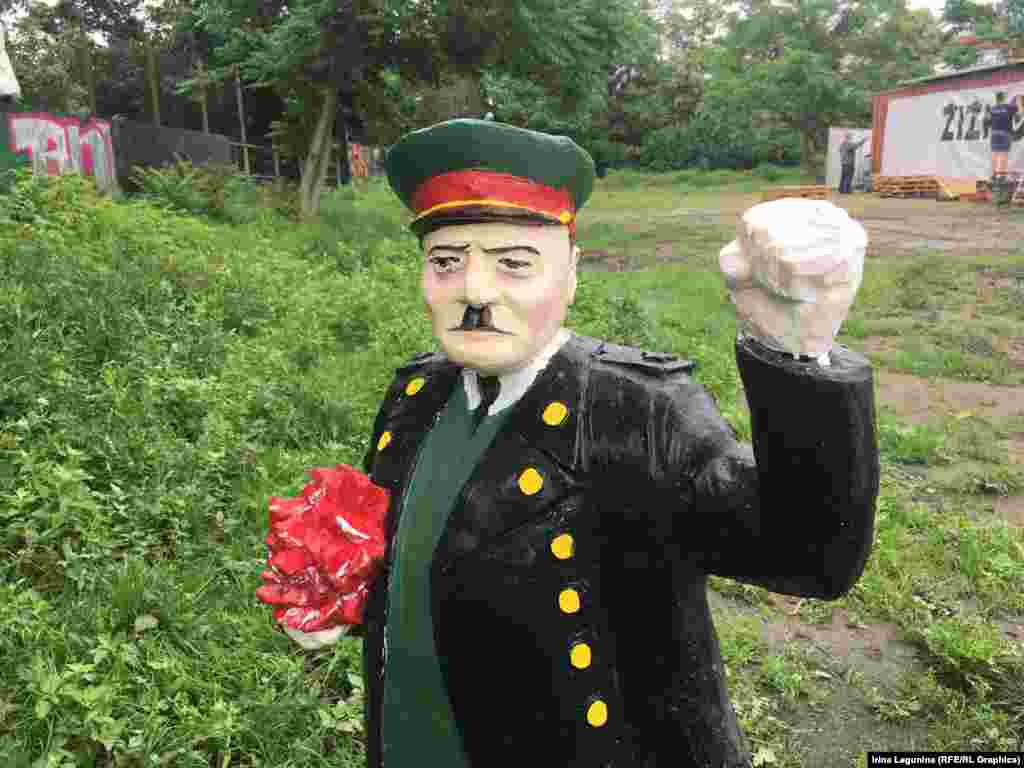 …а також більш провокаційний