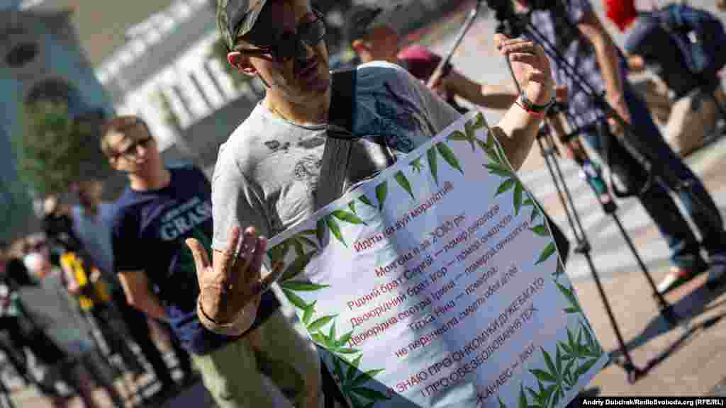 Закордоном похідні канабісу успішно використовують для лікування багатьох хвороб – епілепсії, хвороби Альцгеймера, розсіяного склерозу, онкозахворювань, для зменшення больового синдрому. Крім того, похідними канабісу лікують гепатит С, діабет другого типу та інші захворювання