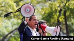 Хуан Гуайдо (на фото) 30 квітня закликав прихильників почати фінальний етап усунення Ніколаса Мадуро