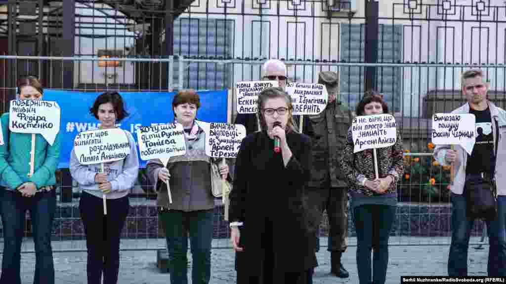 «Что в голове человека, стремящегося найти своих родных и близких – жертв насильственных исчезновений?», – задаются вопросом организаторы акции