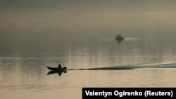 Це викликало зниження температури води у Дніпрі в межах міста 17 липня нижче за +20,0°С