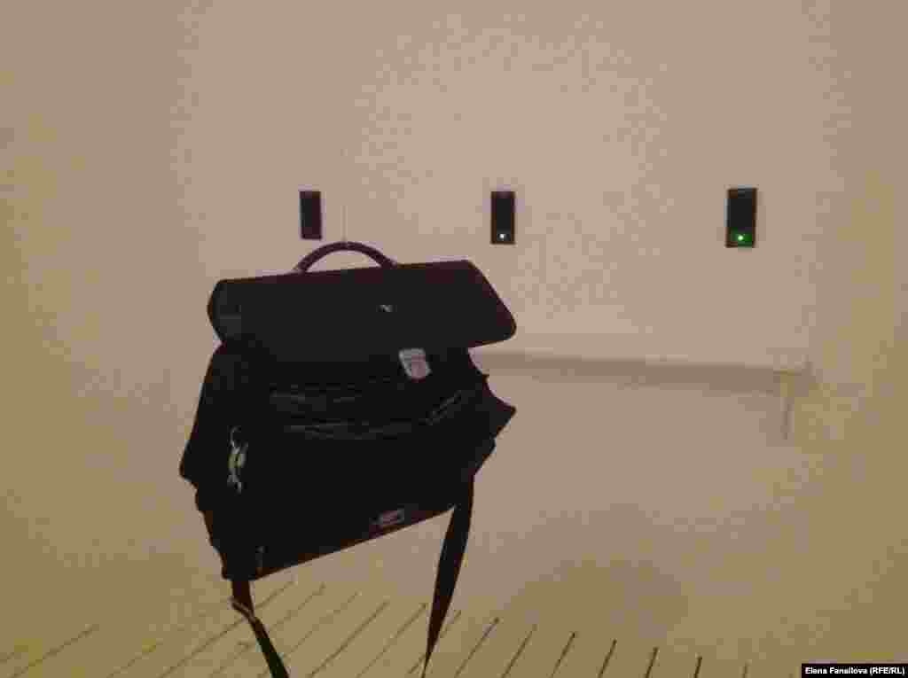 Франц Пург, Словения. "Привилегированные тактики", 2008, работа связана с украинскими детьми-беспризорниками.