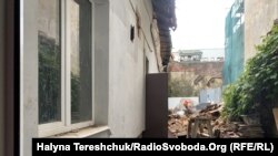 Трагедія сталася 19 липня, по обіді, у подвір’ї на вулиці Руській, 8