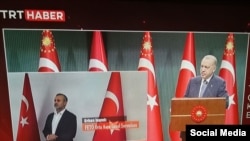 Президент Туреччини Реджеп Тайїп Ердоган повідомляє про захоплення Орхана Інанді, якого офіційна Анкара звинувачує у зв'язках із рухом Фетхуллаха Ґюлена