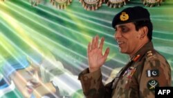 Pakistan's Army chief General Ashfaq Kayani is stepping down after six years in the job.